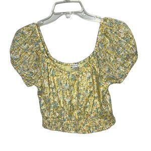 American Eagle Flowered Crop Top. Size XS.